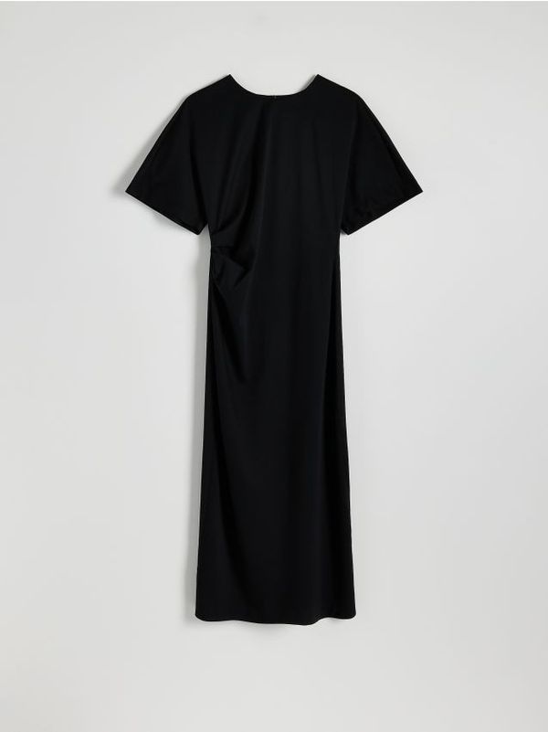 Reserved Reserved - Nabrana haljina - crno