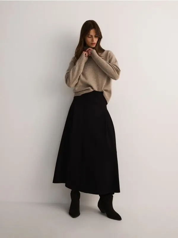 Reserved Reserved - Nabrana maxi suknja - crno
