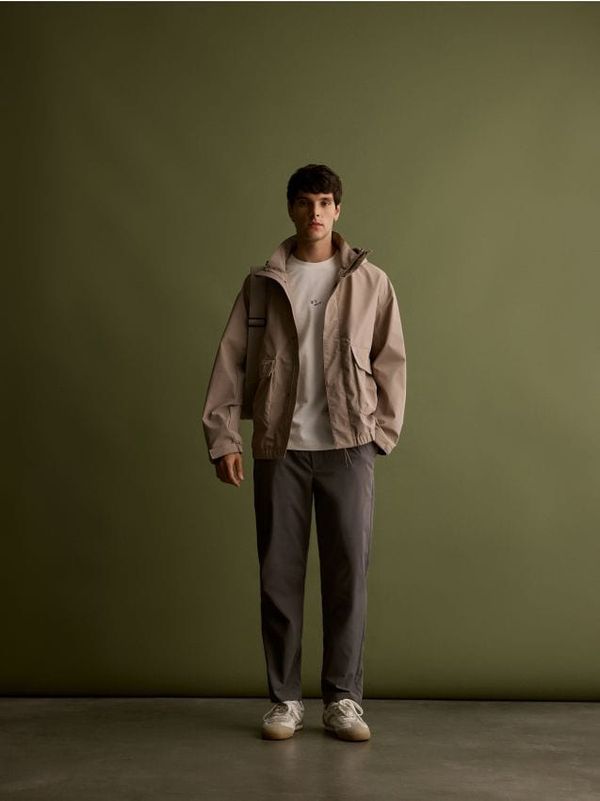 Reserved Reserved - Obična jakna s kapuljačom - bež