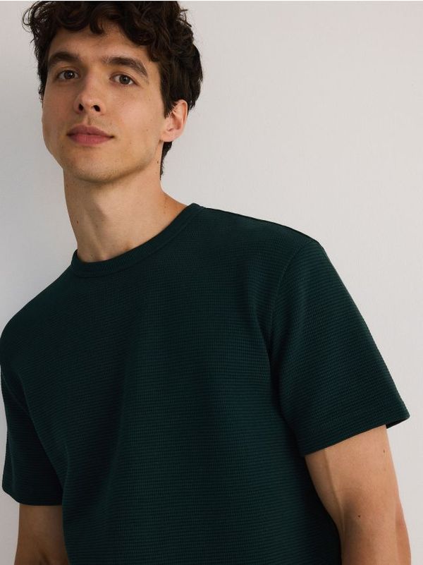 Reserved Reserved - Obična regular fit majica kratkih rukava - tamnozeleno