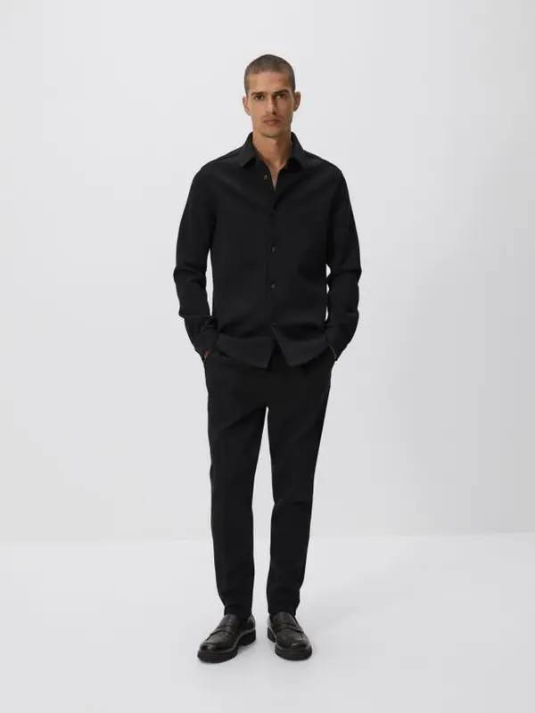 Reserved Reserved - Obična slim fit košulja - crno