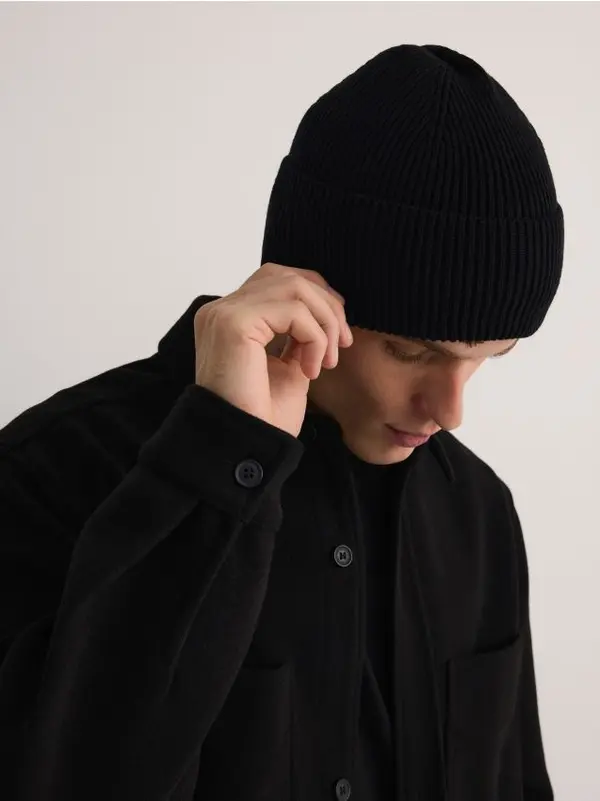 Reserved Reserved - Pamučna kapa beanie - crno
