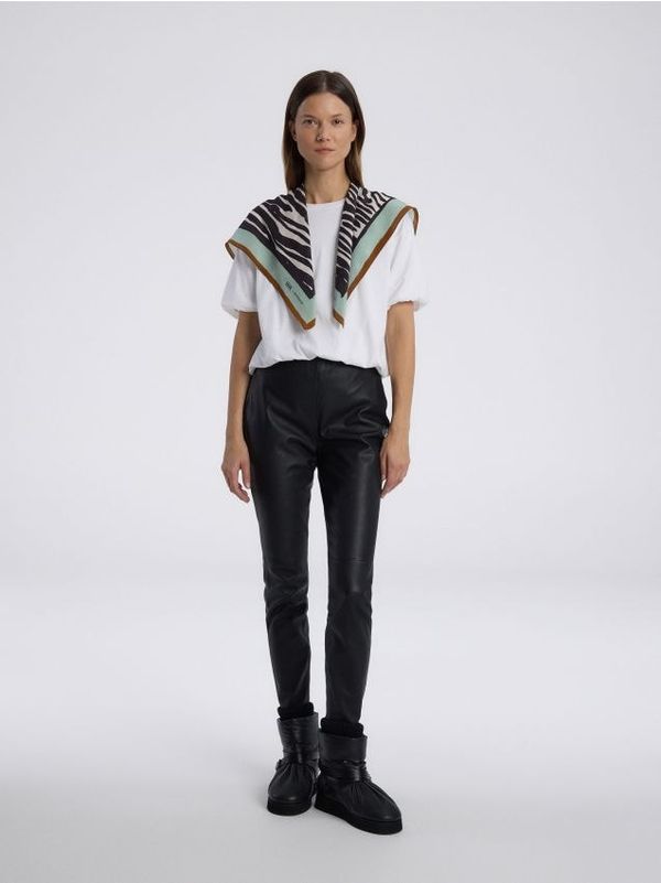 Reserved Reserved - Pamučna majica kratkih rukava balonasta kroja - bijela