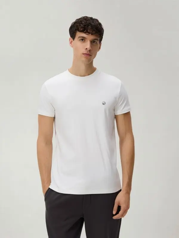 Reserved Reserved - Pamučna majica slim fit - krem