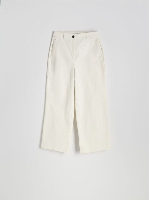 Reserved Reserved - Pamučne straight hlače - krem