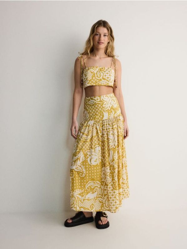 Reserved Reserved - Pamučni top na vezanje - boja senfa