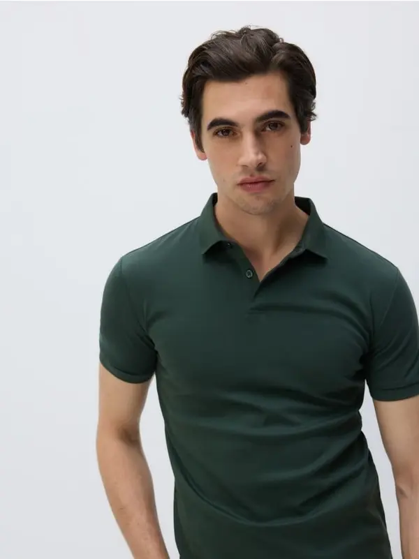 Reserved Reserved - Pima slim polo majica - tamnozeleno