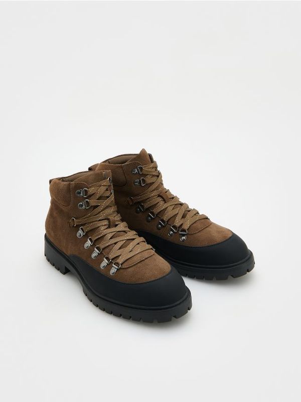 Reserved Reserved - Planinarske čizme od umjetne kože - smeđi