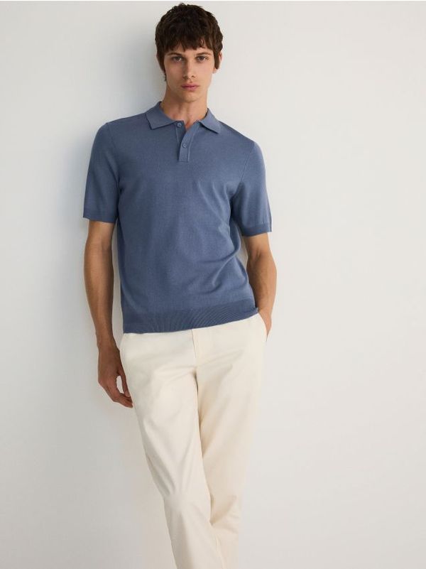 Reserved Reserved - Polo-džemper s visokim udjelom viskoze - steel blue