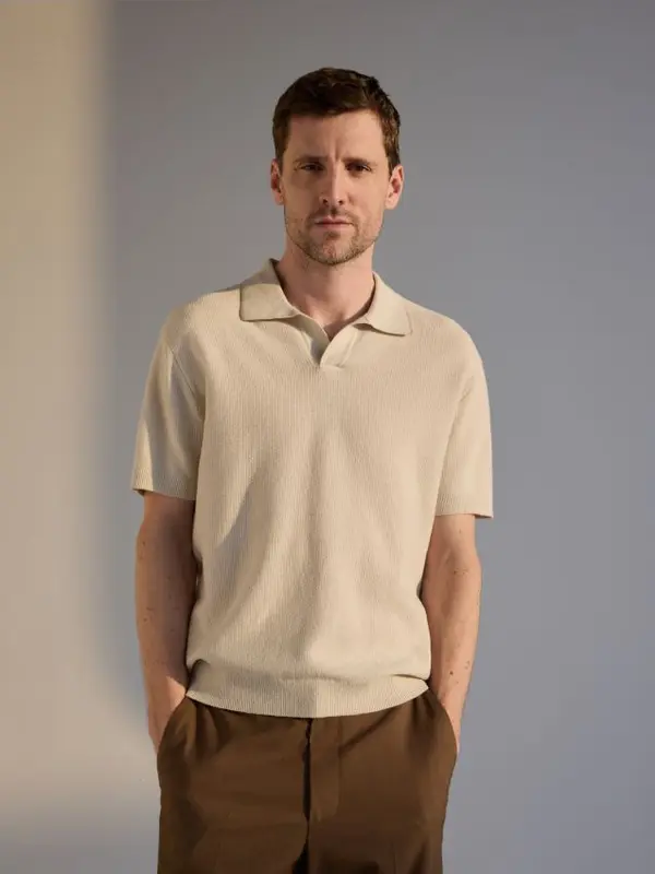 Reserved Reserved - Polo majica od lana - krem