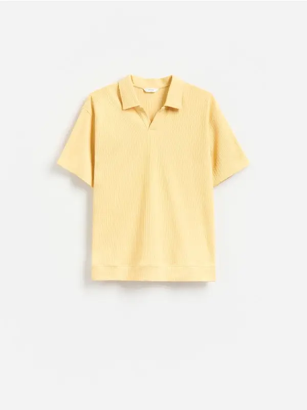 Reserved Reserved - Polo-majica od strukturirane tkanine - boja jantara