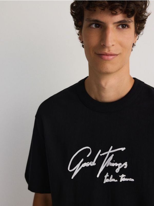 Reserved Reserved - Predimenzionirana majica kratkih rukava s printom - crno