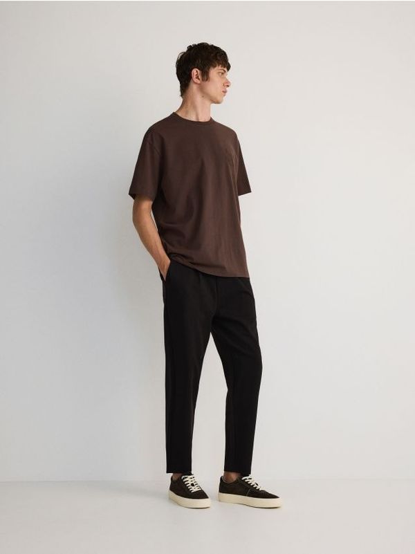 Reserved Reserved - Predimenzionirana majica kratkih rukava s vezom - smeđi