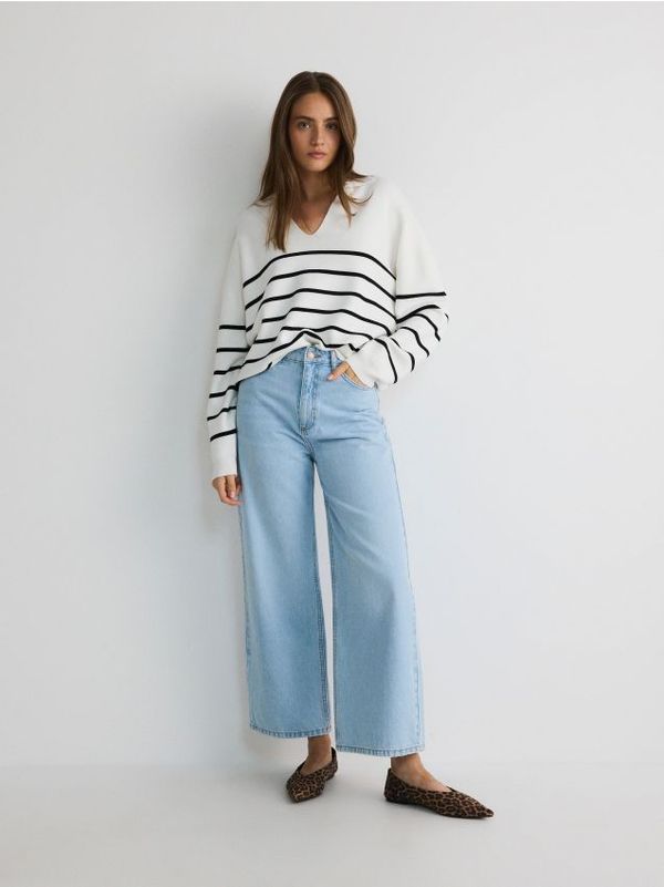 Reserved Reserved - Predimenzionirani džemper - krem