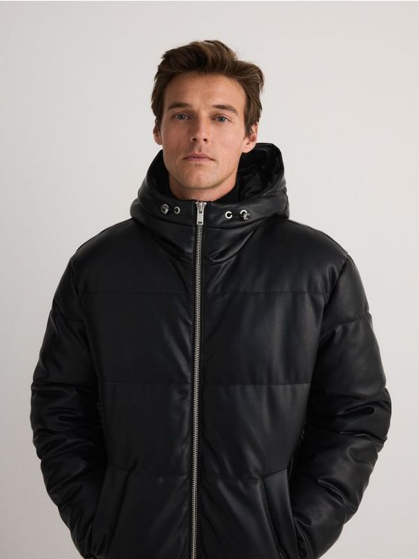 Reserved Reserved - Prošivena jakna s kapuljačom - crno