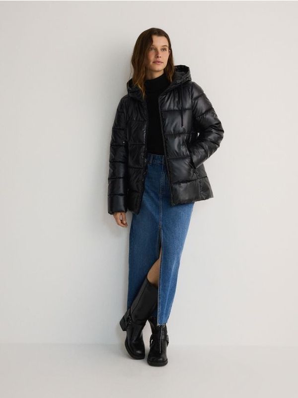 Reserved Reserved - Prošivena jakna s kapuljačom - crno