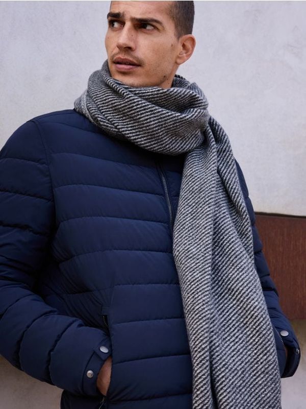 Reserved Reserved - Prošivena jakna s visokim ovratnikom - mornarsko plava