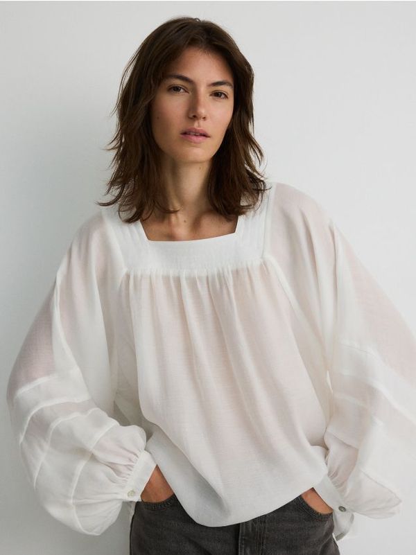 Reserved Reserved - Prozirna bluza s visokim udjelom viskoze - bijela