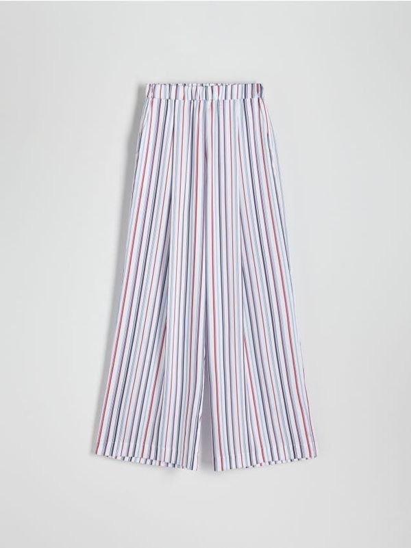 Reserved Reserved - Prugaste hlače širokih nogavica s visokim udjelom viskoze - šaren