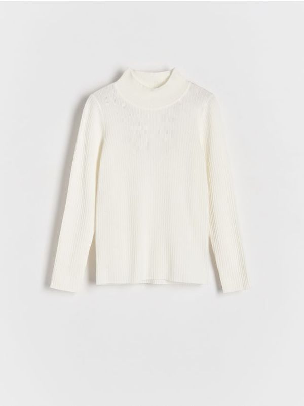 Reserved Reserved - Rebrasti džemper s visokim udjelom viskoze - krem