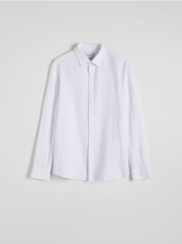 Reserved Reserved - Regular fit košulja od strukturirane tkanine - bijela