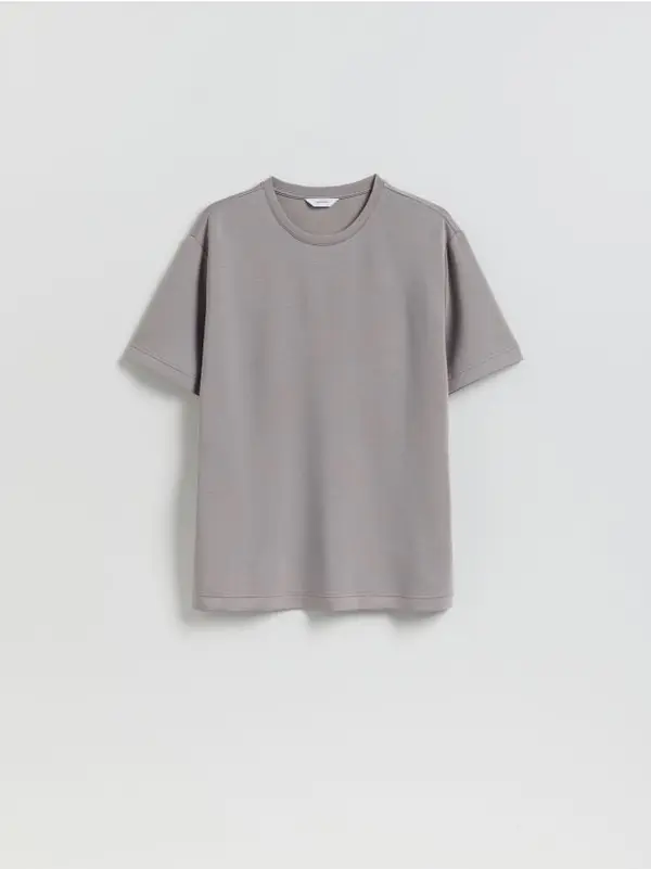 Reserved Reserved - Regular fit majica od modala - srednjesivo