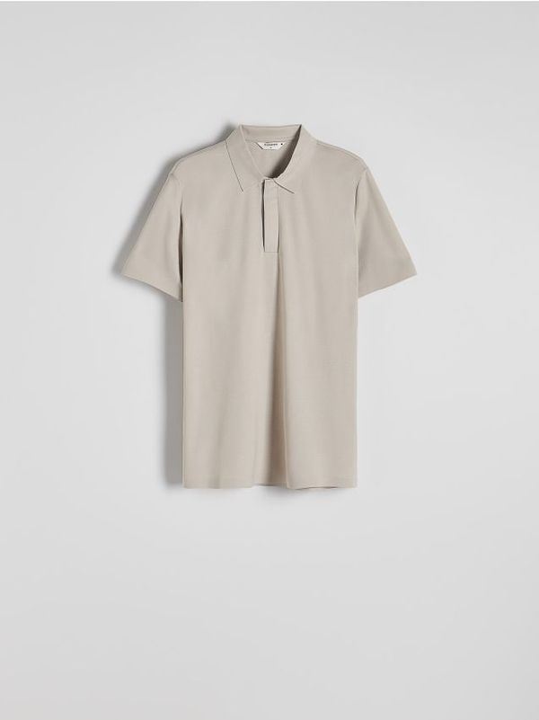 Reserved Reserved - Regular fit polo-majica - bež
