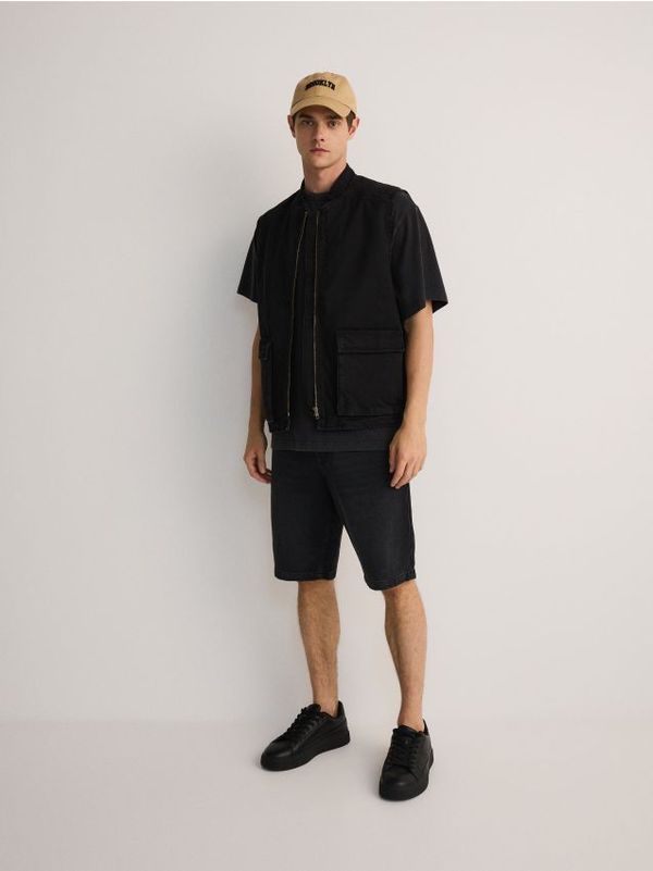 Reserved Reserved - Regular kratke hlače od trapera - siva