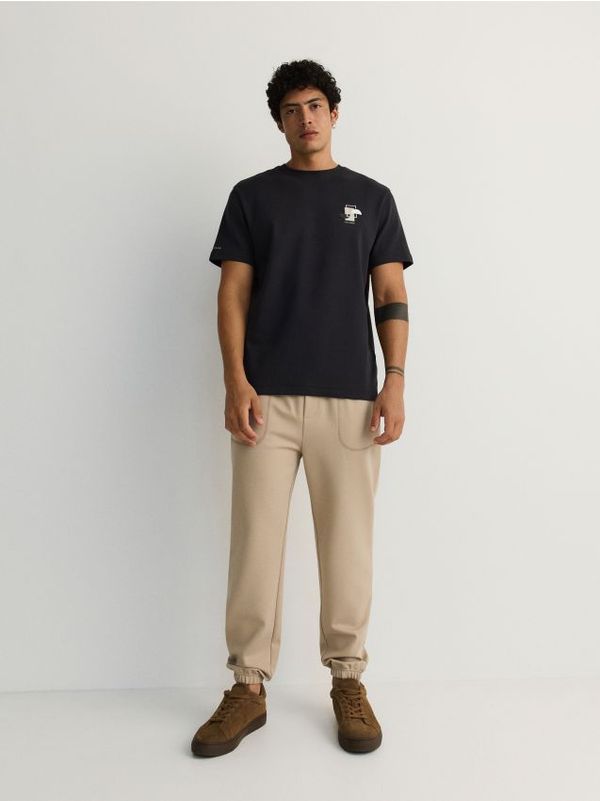 Reserved Reserved - Regular pamučna majica kratkih rukava - crno