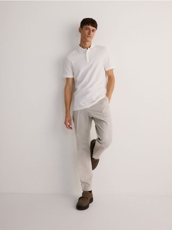 Reserved Reserved - Regular polo-majica od strukturirane tkanine - bijela