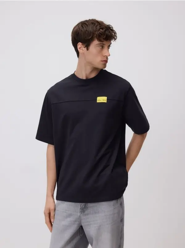 Reserved Reserved - Relaxed fit majica kratkih rukava - crno