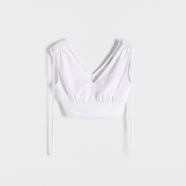 Reserved Reserved - Crop top s visokim udjelom viskoze - Bijela