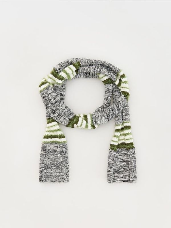 Reserved Reserved - Šal s uzorkom - šaren