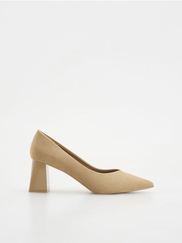 Reserved Reserved - Salonke s blok-potpeticama - boja kože