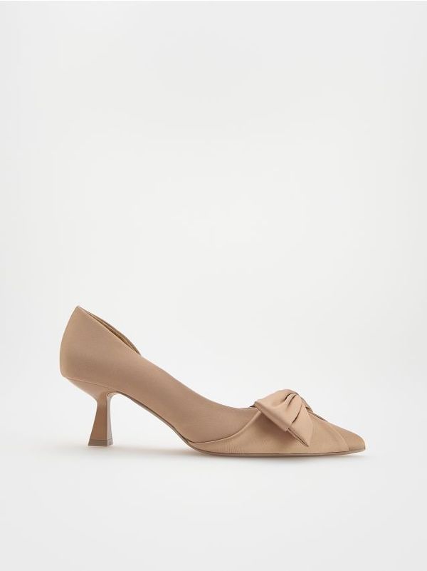 Reserved Reserved - Salonke s kitten potpeticama - bež