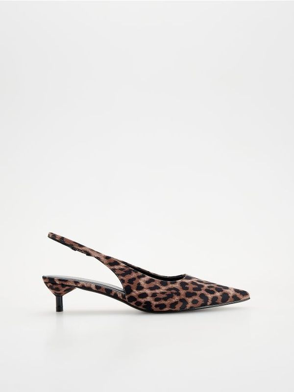 Reserved Reserved - Salonke s kitten potpeticama - šaren