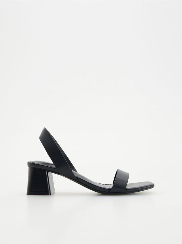 Reserved Reserved - Sandale s blok-potpeticama - crno