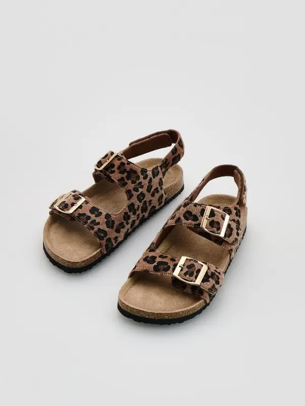 Reserved Reserved - Sandale visokih potpetica leopard uzorka - bež