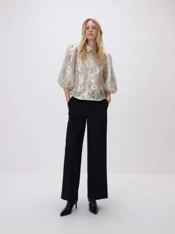 Reserved Reserved - Sjajna bluza s puff rukavima - srebrna