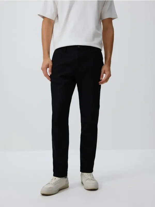 Reserved Reserved - Slim chino traperice - crno