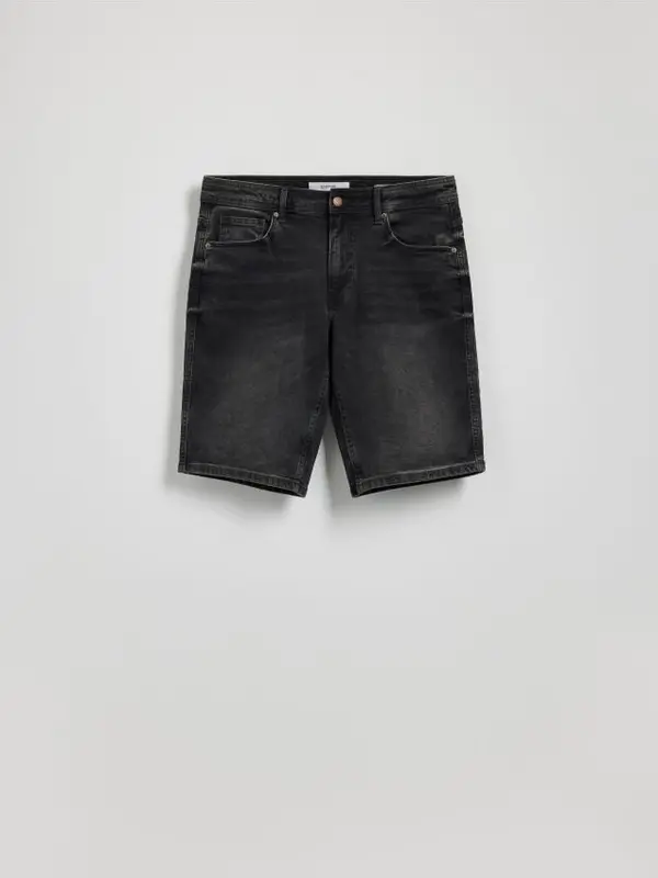 Reserved Reserved - Slim fit kratke hlače od trapera - siva