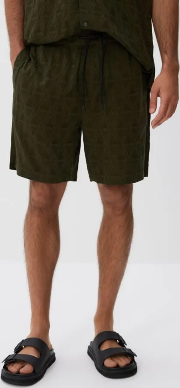 Reserved Reserved - Slim fit kratke hlače - zelena