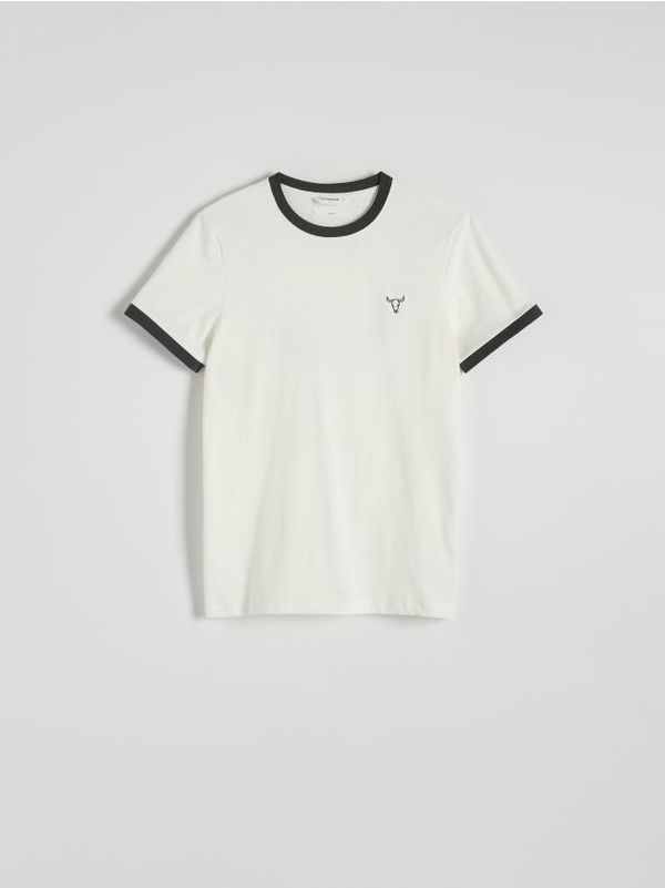 Reserved Reserved - Slim fit majica kratkih rukava s vezom - krem