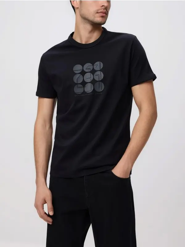 Reserved Reserved - Slim fit majica od merceriziranog pamuka - crno
