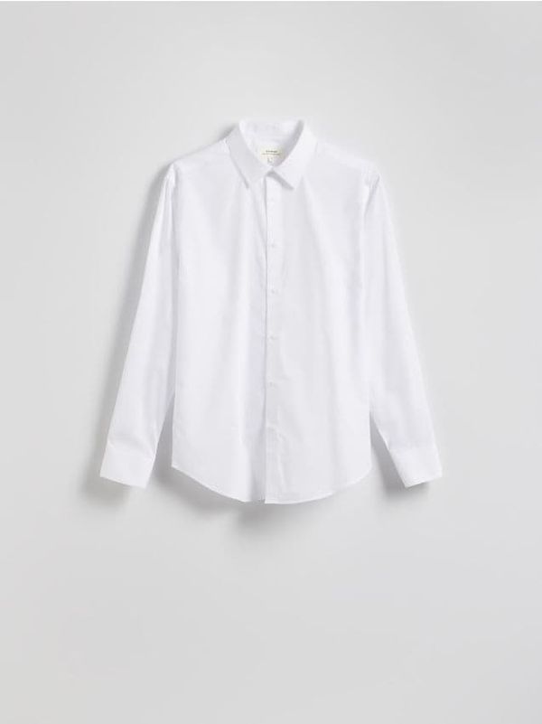 Reserved Reserved - Slim fit pamučna košulja - bijela