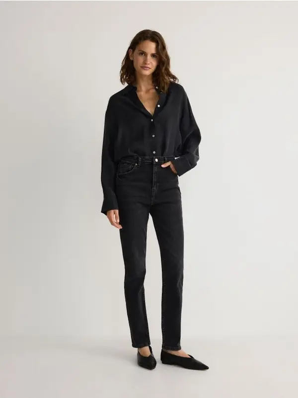 Reserved Reserved - Slim fit traperice - crno