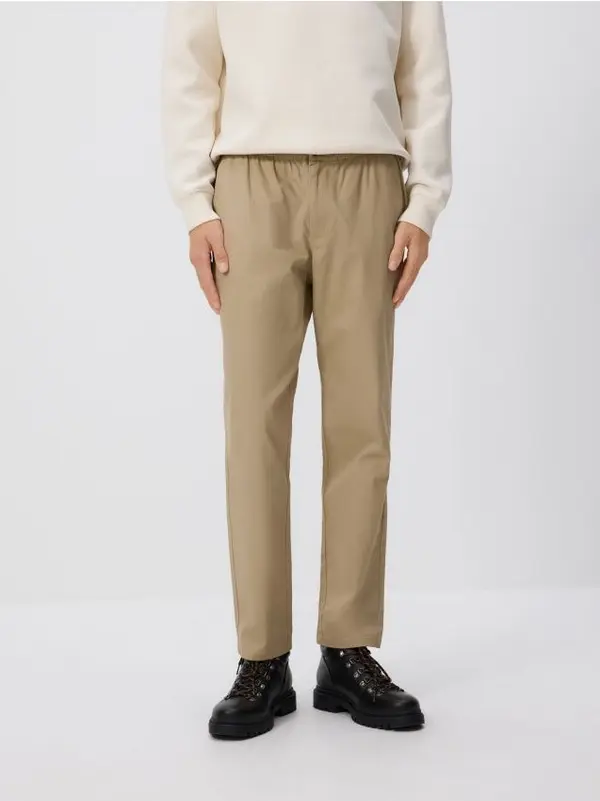 Reserved Reserved - Slim jogger hlače - bež