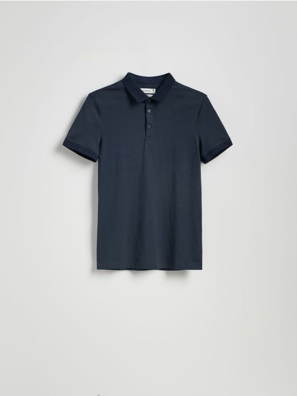 Reserved Reserved - Slim polo-majica s visokim udjelom pamuka - mornarsko plava