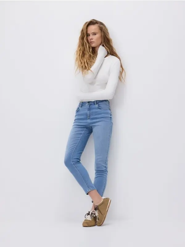 Reserved Reserved - Slim push up traperice - plava