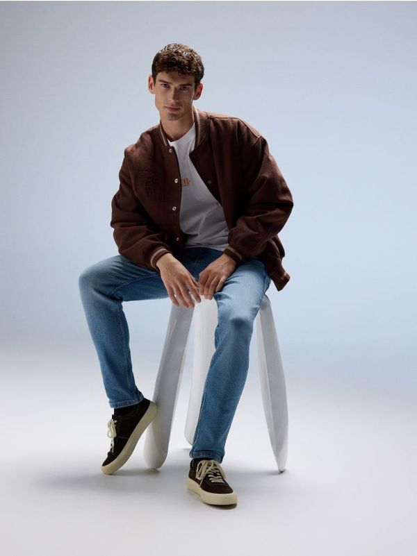 Reserved Reserved - Slim traperice isprana izgleda - plava